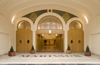 Marivaux's entrance